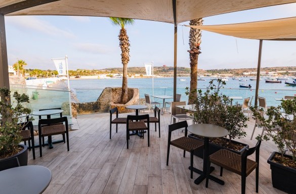 starbucks-mellieha-3