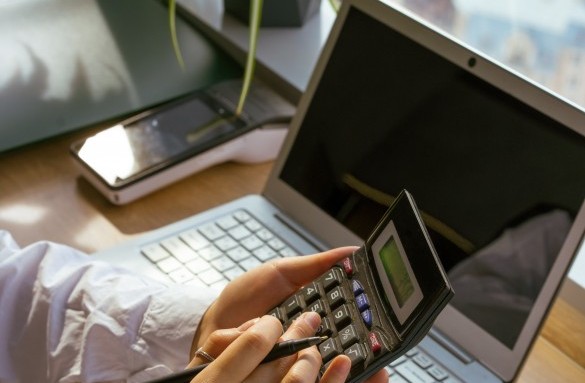 pexels-mikhail-nilov-8296991-1