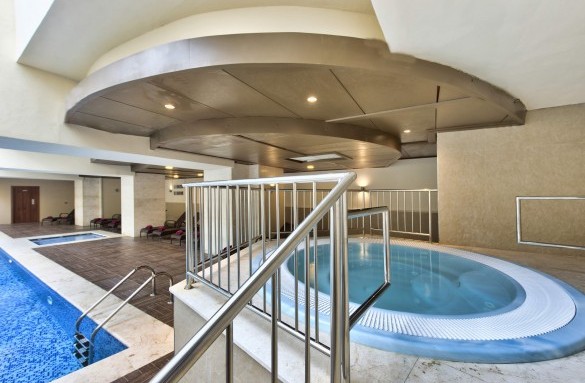 Copy of Copy of dbsanantonio_hotel_indoor_pool_Malta_04