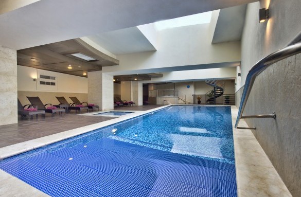 dbsanantonio_hotel_indoor_pool_Malta_01