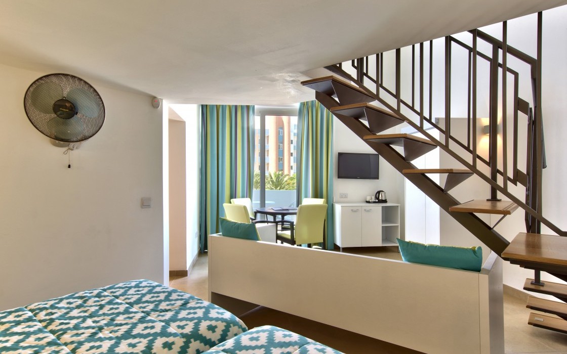 dbsanantonio_hotel_Duplex Room3_Malta-min