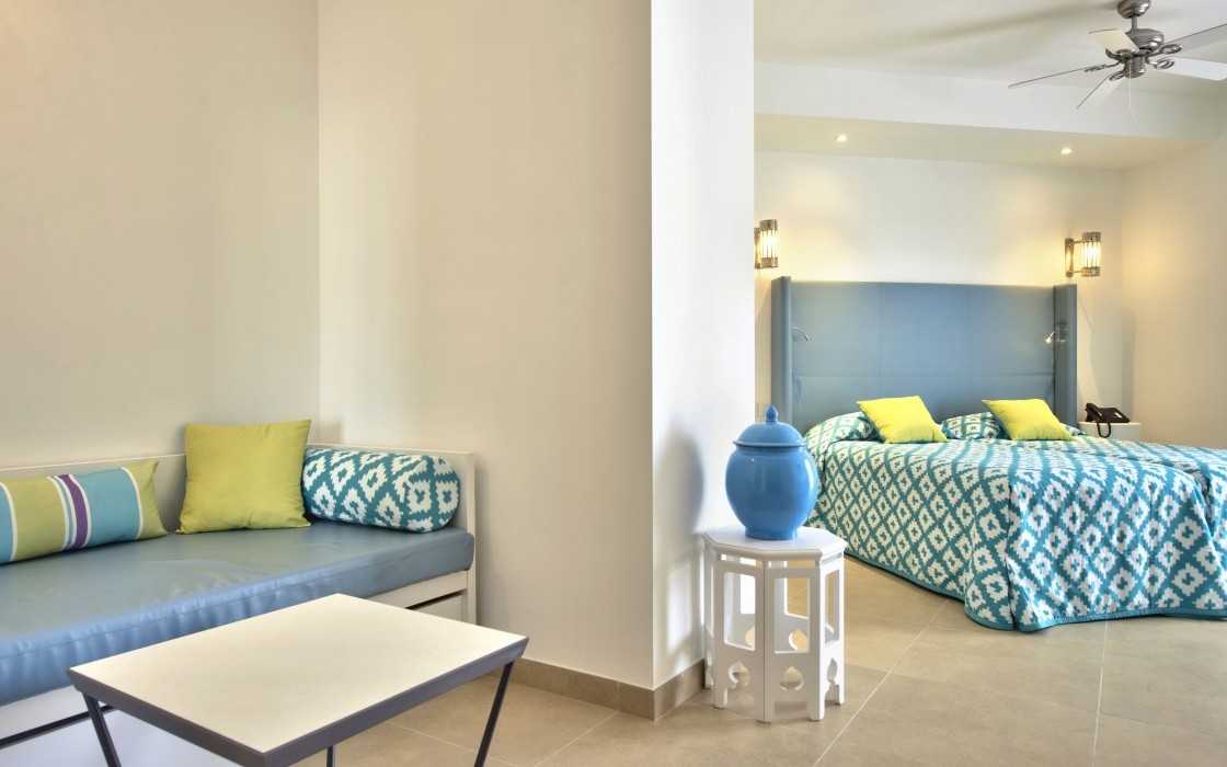 dbsanantonio_hotel_Family Room 1_Malta-min