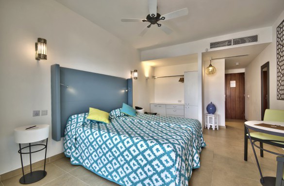dbsanantonio_hotel_TwinDouble Room2_Malta