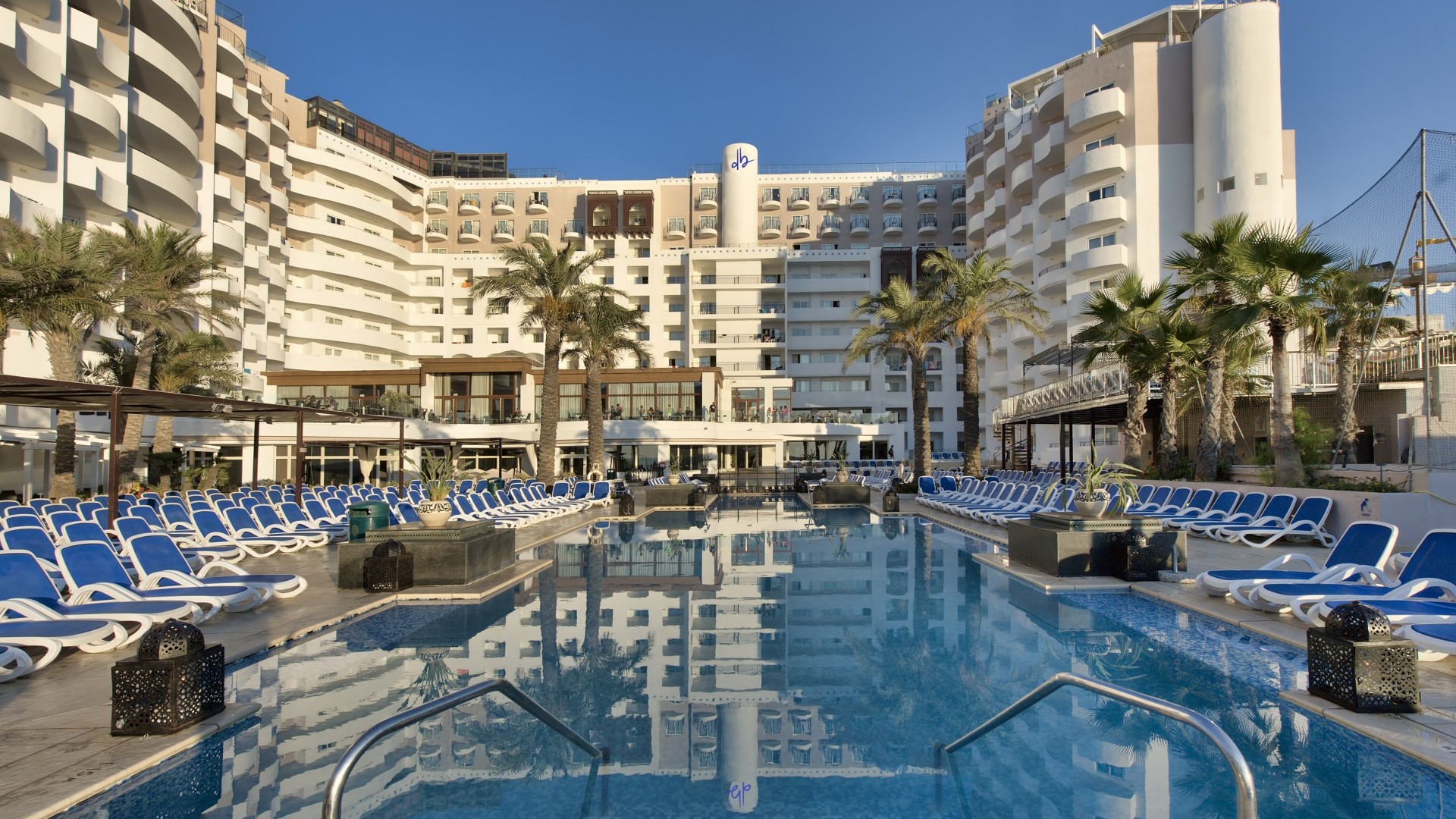 dbsanantonio_hotel_outdoor_pool_Malta_02