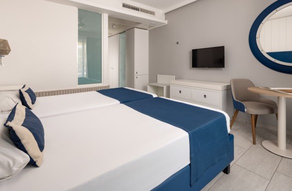standard-twin-room-1
